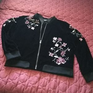 Black Embroidery Velvet Jacket